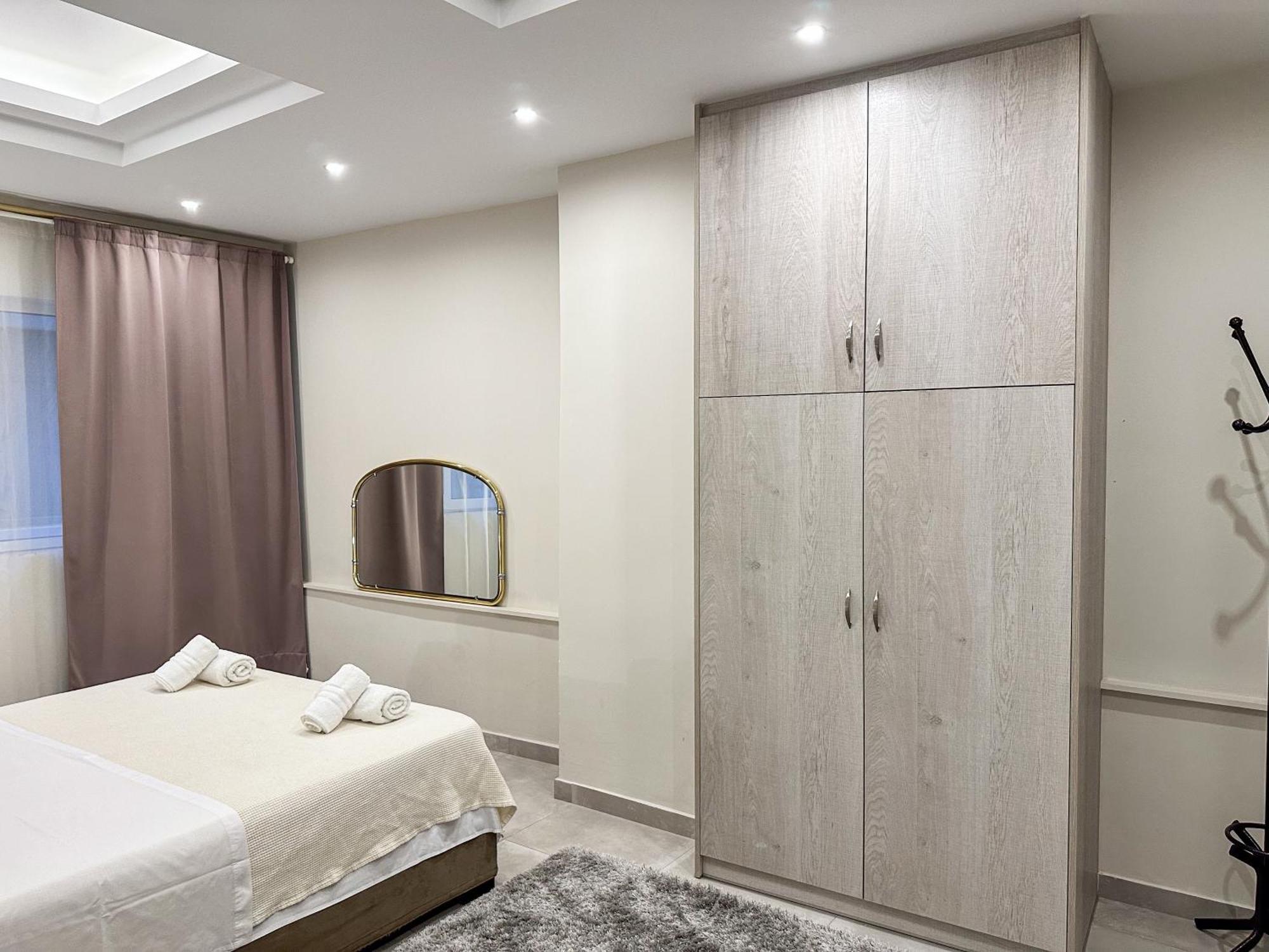 Contemporary & Spacious Renovated Apartment, Dt Syntagma, /Touristic Area Athens Exterior photo