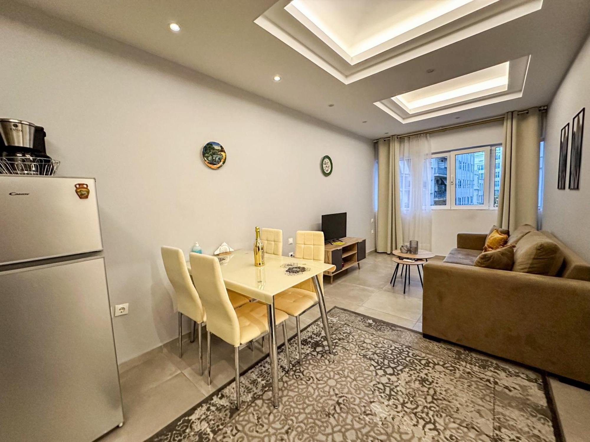 Contemporary & Spacious Renovated Apartment, Dt Syntagma, /Touristic Area Athens Exterior photo
